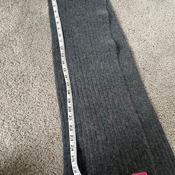 Authentic Coach Wool and Cashmere Scarf - Picture 2 of 5